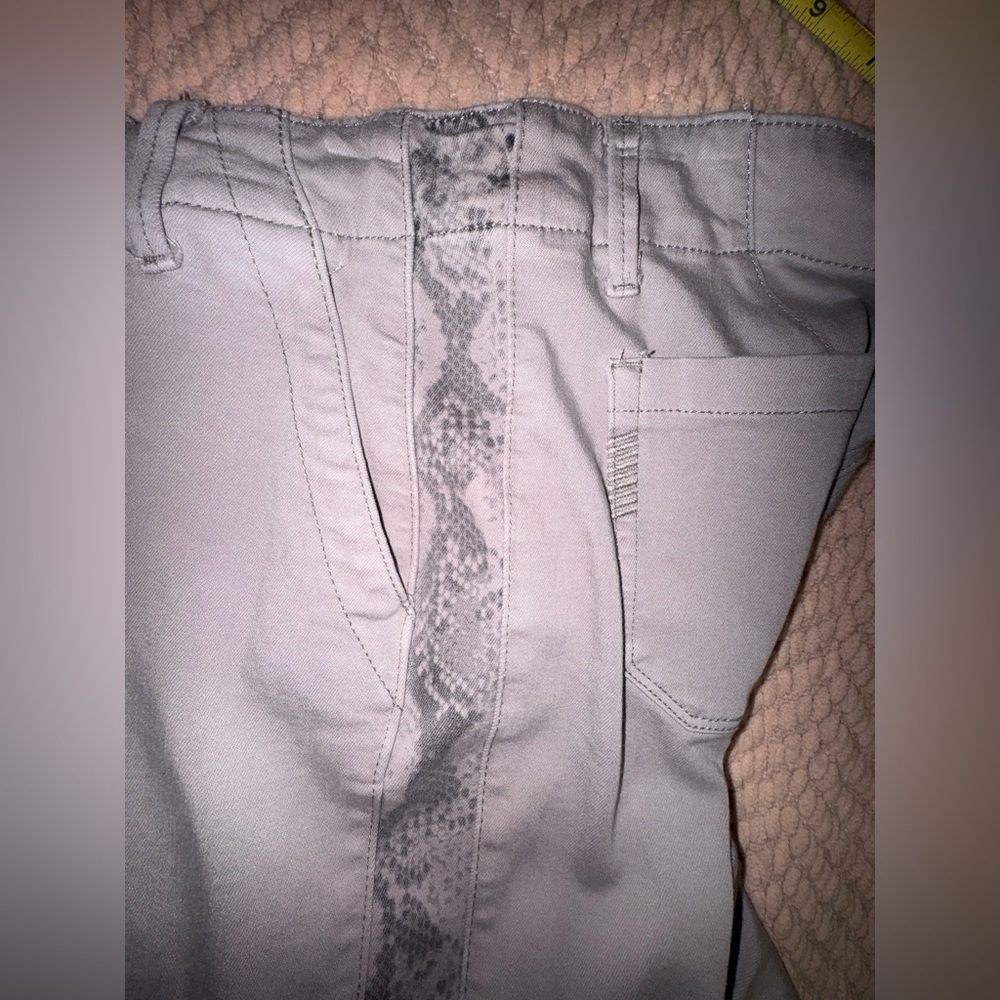 Paige Women's Mayslie Jogger Light Gray Mid Rise Zip Hem Stretch Pants Size 27 - Picture 16 of 16